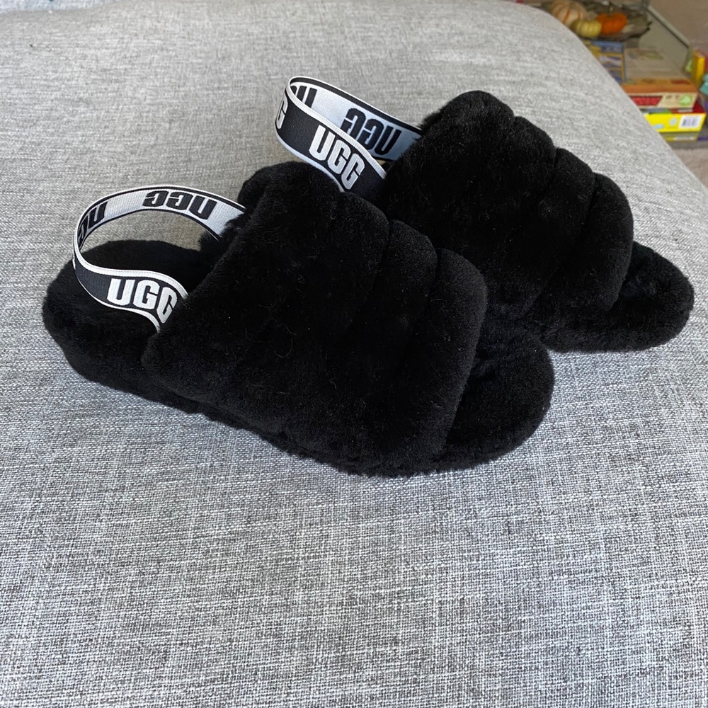 Ugg fuzzy slippers